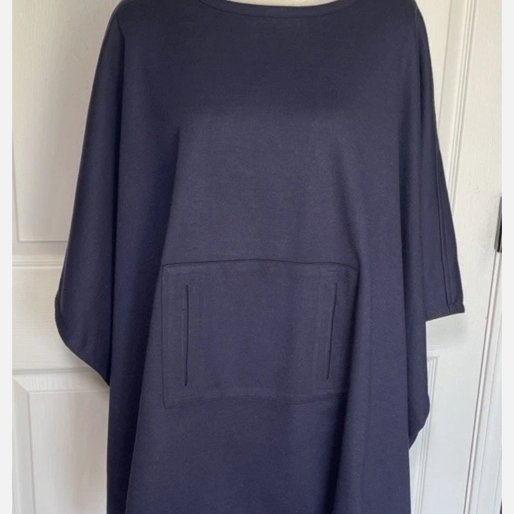 Women's Navy Poncho, Front Pocket Wide, Liz Claiborne, L / XL, Warm, Cozy, Comfy